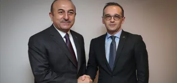 Çavuşoğlu ile Maas turizm konusunu görüştü Çavuşoğlu ile Maas turizm konusunu görüştü