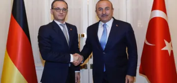 Çavuşoğlu Alman mevkidaşı ile görüştü Çavuşoğlu Alman mevkidaşı ile görüştü