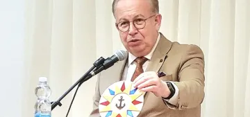 Cihat Yaycı’dan Essen’de Mavi Vatan konferansı Cihat Yaycı’dan Essen’de Mavi Vatan konferansı