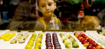 Bebeklere meyveli yoğurt vermeyin