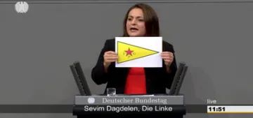 Dağdelen mecliste YPG sembolü açtı Dağdelen mecliste YPG sembolü açtı