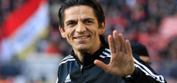 Deniz Aytekin Çin Ligi'nde maç yönetecek Deniz Aytekin Çin Ligi'nde maç yönetecek