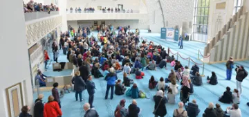 DİTİB Köln Merkez Camii’ne Almanlardan yoğun ilgi