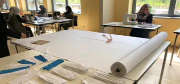 Duisburg‘da DİTİB camisinde maske üretiliyor Duisburg‘da DİTİB camisinde maske üretiliyor