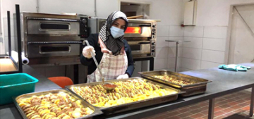 DİTİB camisinden evlere yemek servisi
