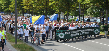 Dortmund’da Srebrenitsa için barış yürüyüşü Dortmund’da Srebrenitsa için barış yürüyüşü