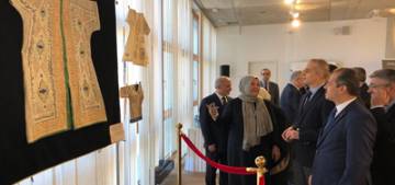 Köln‘de „Dualı Gömlekler“ sergisi Köln‘de „Dualı Gömlekler“ sergisi