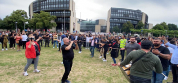 Düğün salonu sahiplerinden meclis önünde protesto