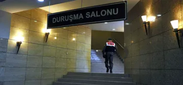 Türkiye'de gözaltına alınan iki Alman’dan biri serbest Türkiye'de gözaltına alınan iki Alman’dan biri serbest