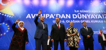 Cumhurbaskani Erdogan Saraybosna'da yapilan UETD Genel Kurulu'nda konustu