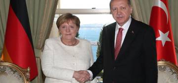 Erdoğan, Merkel'i kabul etti