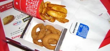 Çocukları fastfood ile ödüllendirmeyin