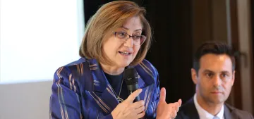 Gaziantep Büyükşehir Belediye Başkanı Fatma Şahin’in Almanya temasları Gaziantep Büyükşehir Belediye Başkanı Fatma Şahin’in Almanya temasları