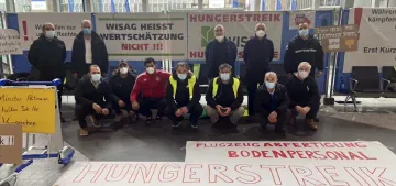 İşten çıkarılan işçilerden bazıları açlık grevi yapmaya başladılar İşten çıkarılan işçilerden bazıları açlık grevi yapmaya başladılar