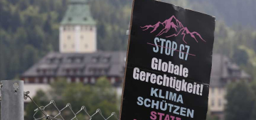 G7 Liderler Zirvesi bir grup tarafından protesto edildi