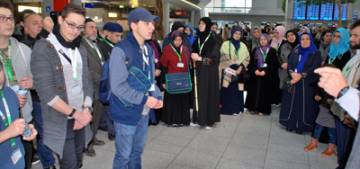 Görme engellilere IGMG’den Umre Görme engellilere IGMG’den Umre