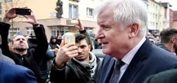 Hanau'daki eylem ırkçı terör saldırısıdır Hanau'daki eylem ırkçı terör saldırısıdır