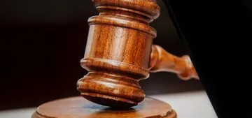 Patronu iten işçiye mahkemeden şok karar