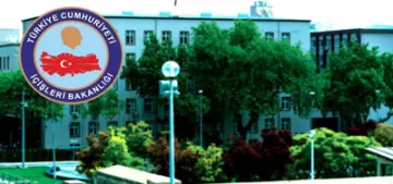 Almanya uyruklu 4 terörist Türkiye’den sınır dışı edildi Almanya uyruklu 4 terörist Türkiye’den sınır dışı edildi