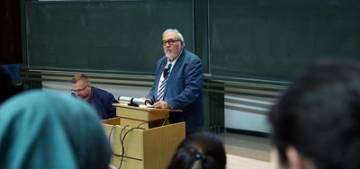 Düsseldorf’ta „Hilalin altında Polonyalı subaylar“ paneli Düsseldorf’ta „Hilalin altında Polonyalı subaylar“ paneli