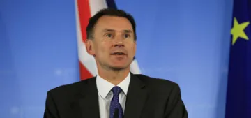 İngiltere Almanya’nın Arabistan ambargosuna karşı