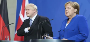 Johnson ve Merkel BREXIT’i görüştü