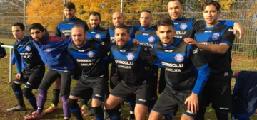 JSV Köln şampiyonluk yolunda ilerliyor