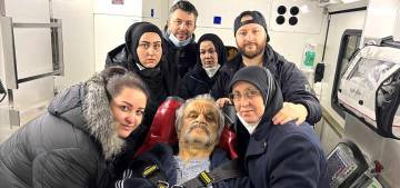 Kassel’de yeterli sağlık hizmeti alamayan Türk hasta Türkiye'ye nakledildi Kassel’de yeterli sağlık hizmeti alamayan Türk hasta Türkiye'ye nakledildi