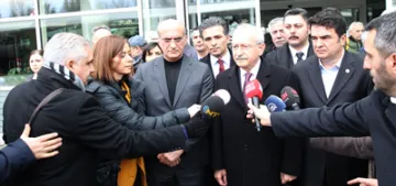 Kılıçdaroğlu Baykal’ı ziyaret etti