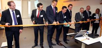 Kloepfel Consulting auf hoher Welle