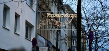 Köln’de bir cadde ramazana özel olarak aydınlatıldı