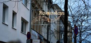 Köln’de bir cadde ramazana özel olarak aydınlatıldı