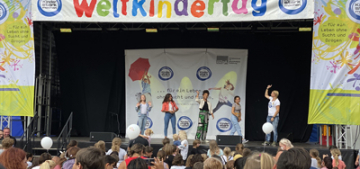 Köln’de "Dünya Çocuk Günü" etkinliği Köln’de "Dünya Çocuk Günü" etkinliği