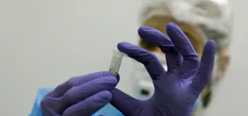 NRW eyaletinde test sonucu getirenlere karantina yok NRW eyaletinde test sonucu getirenlere karantina yok