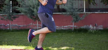 Dünya çapında erkekler kadınlardan daha aktif