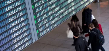 Berlin havalimanı güvenlikçileri grev yaptı