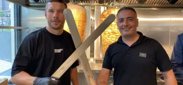 Podolski kurduğu döner zinciri ile dünyaya açılıyor