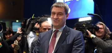 AB'yi koronavirüs salgınında etkin olmamakla suçladı