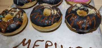 Merhaba&Mahlzeit evsizlerle ihtiyaç sahiplerine yemek dağıttı Merhaba&Mahlzeit evsizlerle ihtiyaç sahiplerine yemek dağıttı