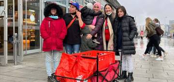 Merhaba&Mahlzeit ihtiyaç sahiplerine yemek dağıttı