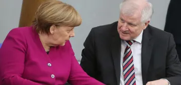 Merkel ile Seehofer’in sığınmacı anlaşmazlığı büyüyor