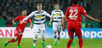 Mönchengladbach Düsseldorf’u 2-1 yendi