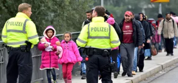 Yunan adalarından 1553 sığınmacı Almanya’ya gelecek Yunan adalarından 1553 sığınmacı Almanya’ya gelecek