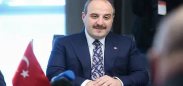 Bakan Varank Berlin'e geliyor Bakan Varank Berlin'e geliyor