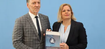 Alman polisi her gün yaklaşık 600 şiddet suçu kaydediyor