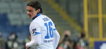 Dortmund Schulz'u renklerine bağladı