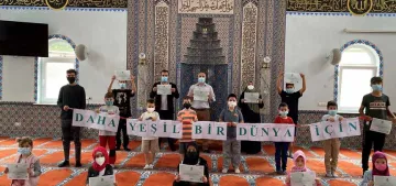 Almanya’daki öğrenciler Türkiye’ye 5 bin 100 fidan bağışı yaptı Almanya’daki öğrenciler Türkiye’ye 5 bin 100 fidan bağışı yaptı