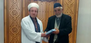 76 yasinda Kuran okumayi ögrendi