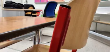 Almanya'nın doğu eyaletlerindeki bazı okullarda aşırı sağcı vakalarda artış Almanya'nın doğu eyaletlerindeki bazı okullarda aşırı sağcı vakalarda artış