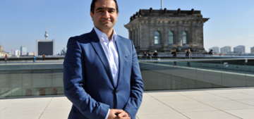 ARD, Özcan Mutlu’yu sosyal medyada engelledi